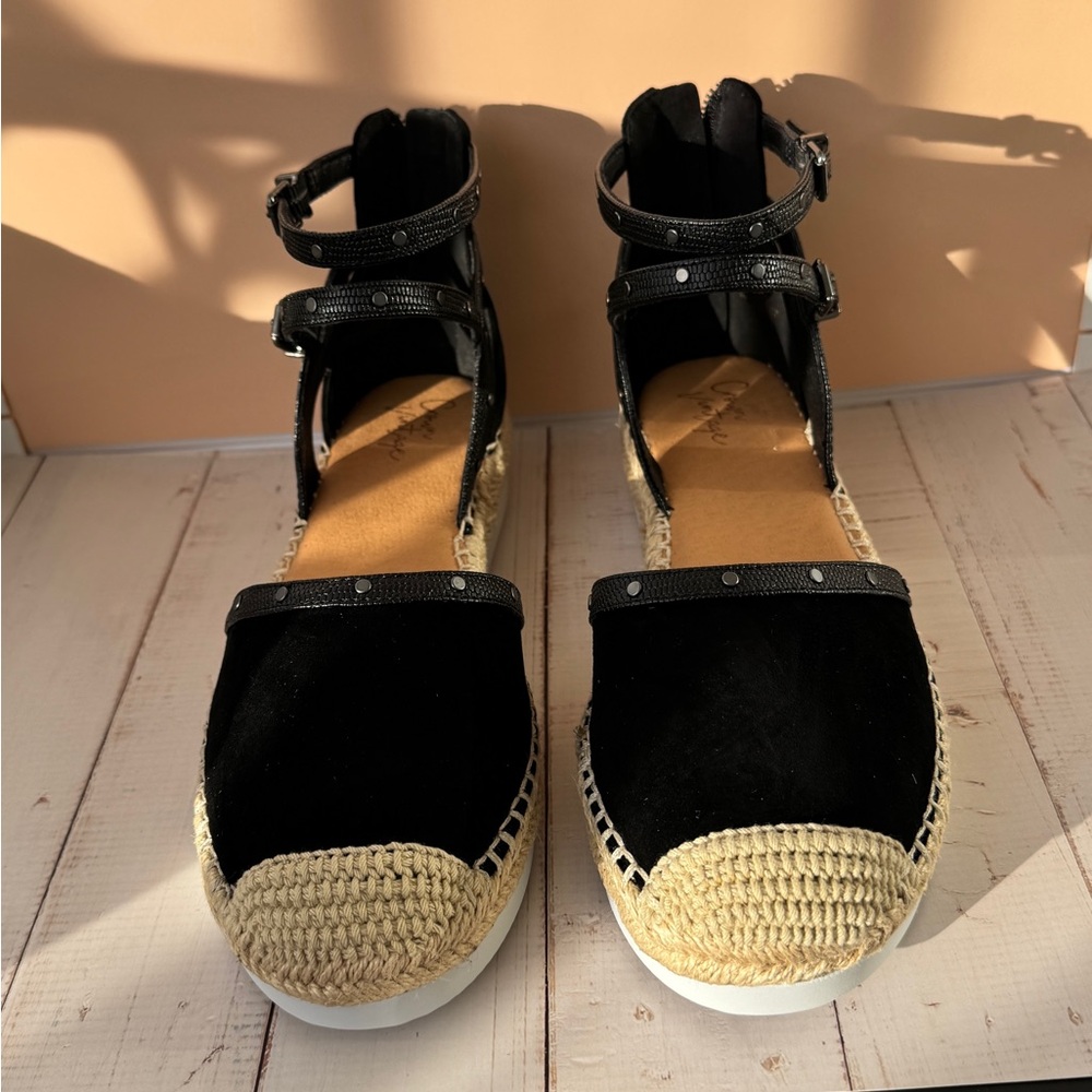 DSW Crown Vintage Women’s Black and Tan Espadrille Sandals Brand New Size 7.5/38